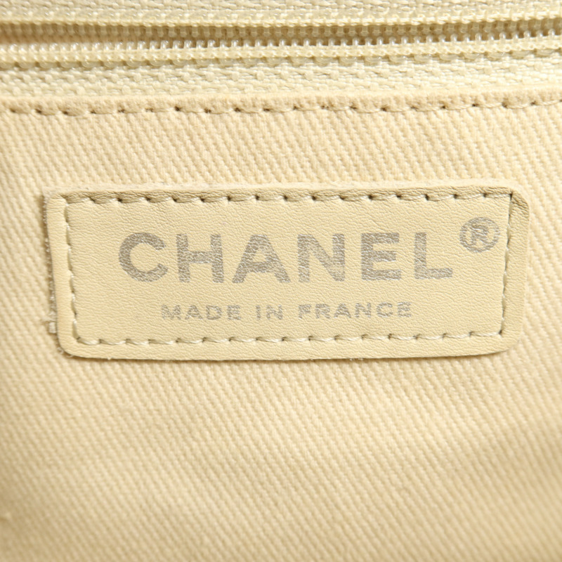 CHANEL 牛皮皮革Shoulder Bag銀扣肩背袋-5