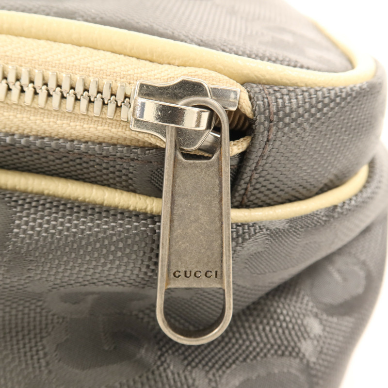 GUCCI 尼龍Shoulder Bag銀扣手挽肩背兩用袋-13