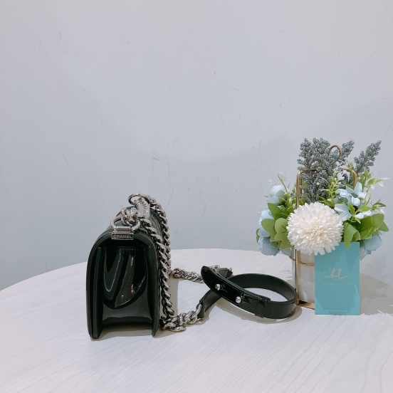 TK1811 Chanel香奈兒黑色Boy斜挎包 Small Leboy So Black-4