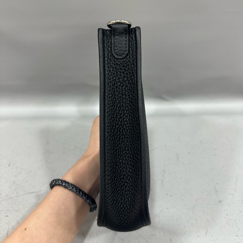 Hermes 黑色TC皮銀釦mini evelyne U刻-6