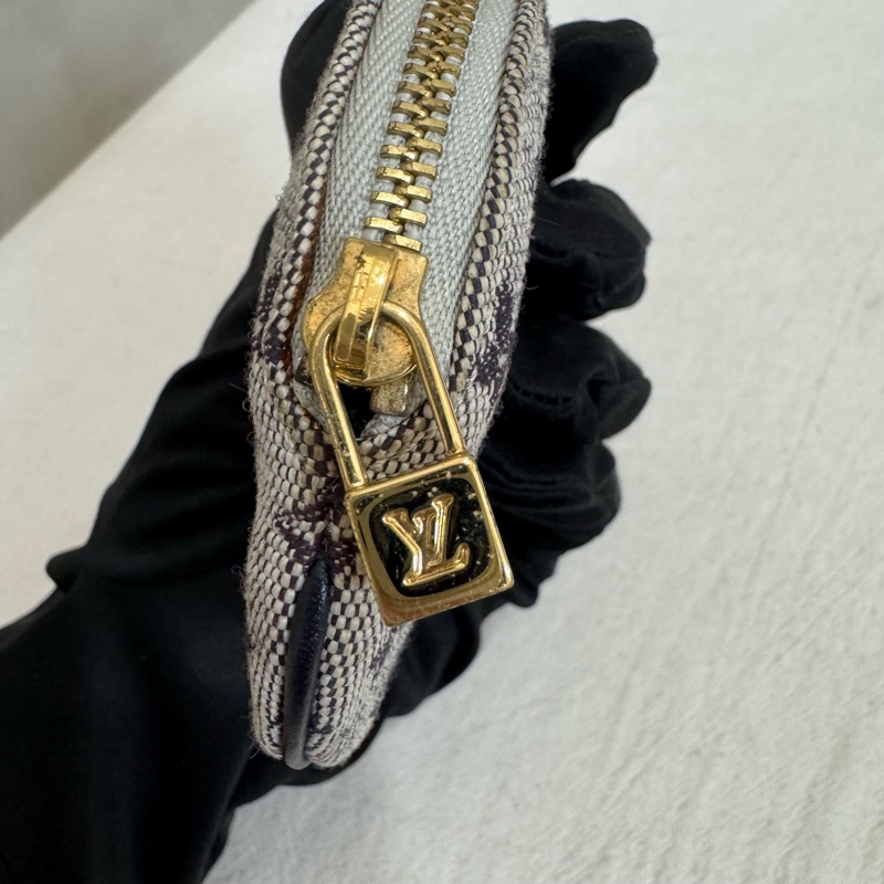 Louis Vuitton 灰色提花布零錢包-4