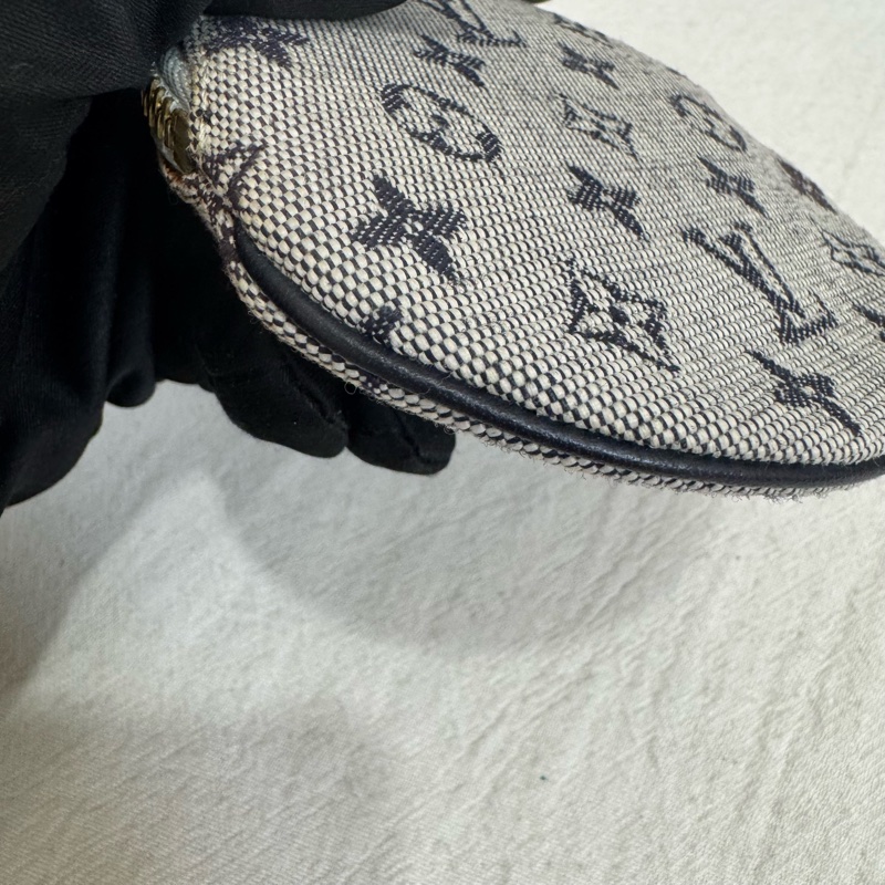 Louis Vuitton 灰色提花布零錢包-5
