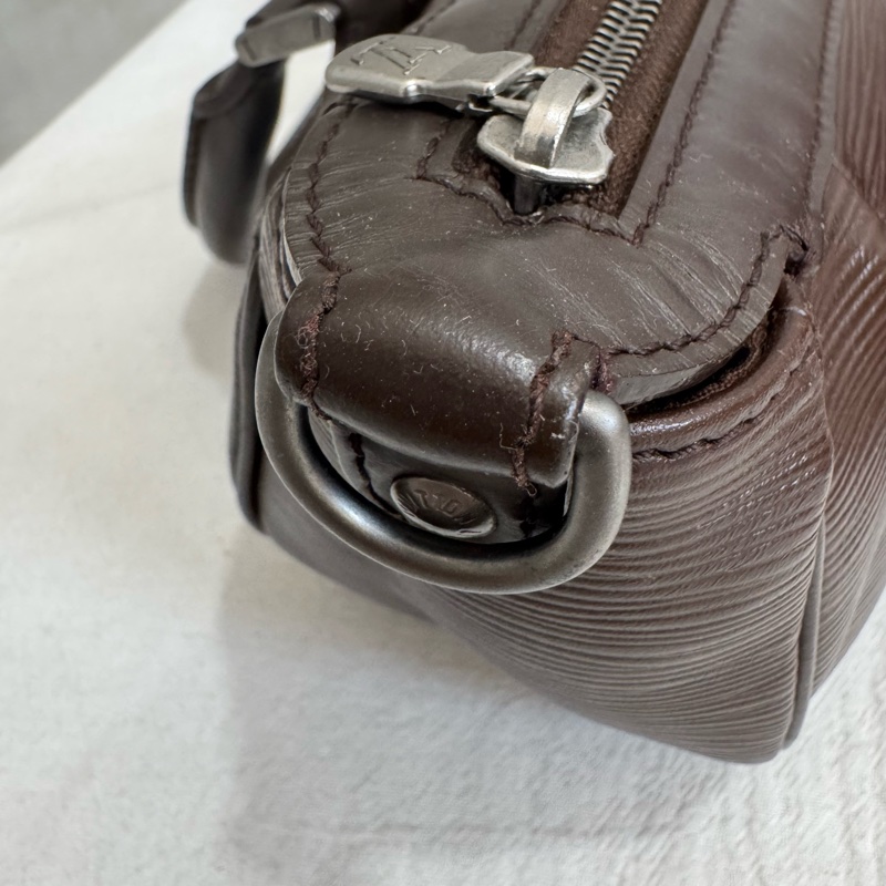Louis Vuitton 深咖包袋-9