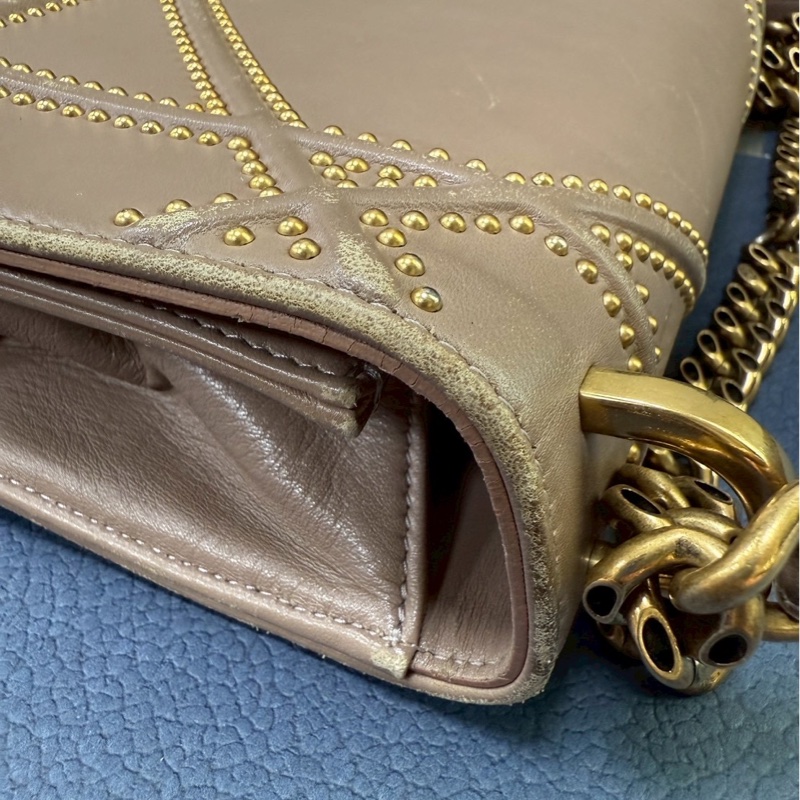 Dior 藕粉鉚釘 盾牌包斜肩包-31