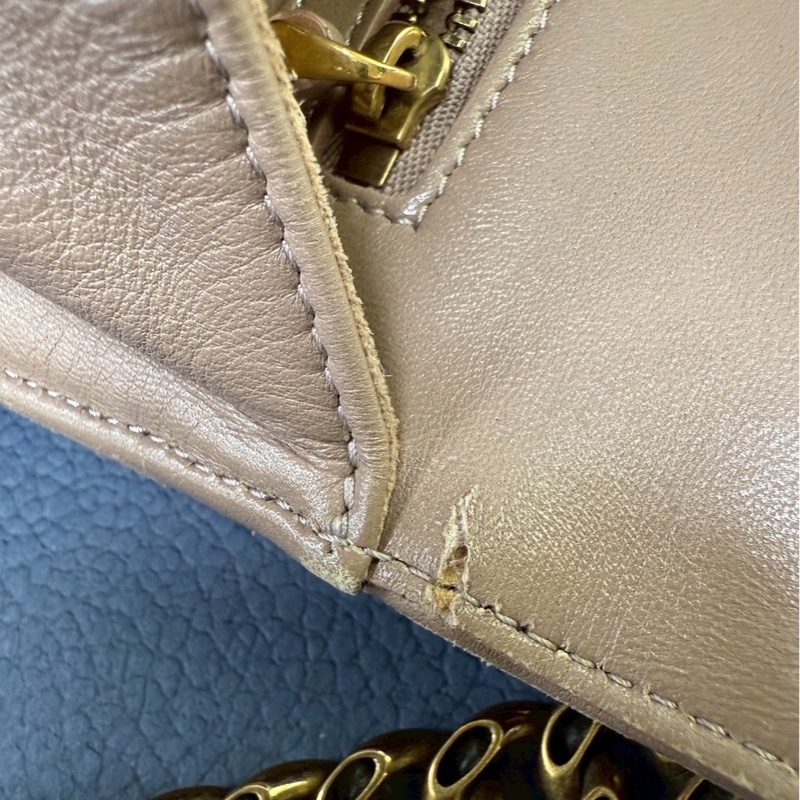 Dior 藕粉鉚釘 盾牌包斜肩包-33