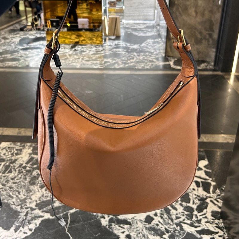 🎉新品好折扣✨Celine 114713 中款 Heloise Cuir 凱旋門柔軟小牛皮包 棕褐色﻿-9
