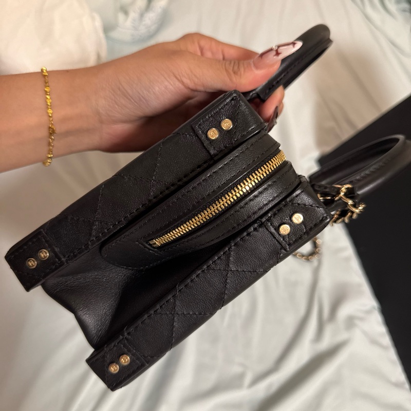 復古盒子包(黑、226芯片款、牛皮)#chanel #手提 #斜背 #兩用 #箱包原價近 33萬-4