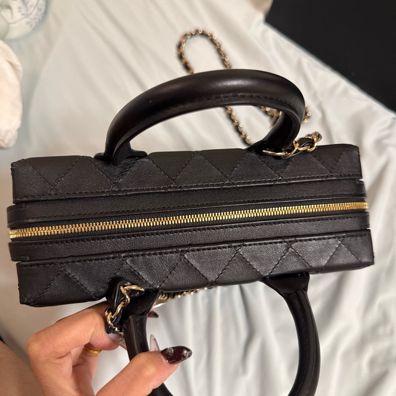 復古盒子包(黑、226芯片款、牛皮)#chanel #手提 #斜背 #兩用 #箱包原價近 33萬-5