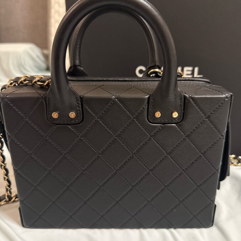 復古盒子包(黑、226芯片款、牛皮)#chanel #手提 #斜背 #兩用 #箱包原價近 33萬-11
