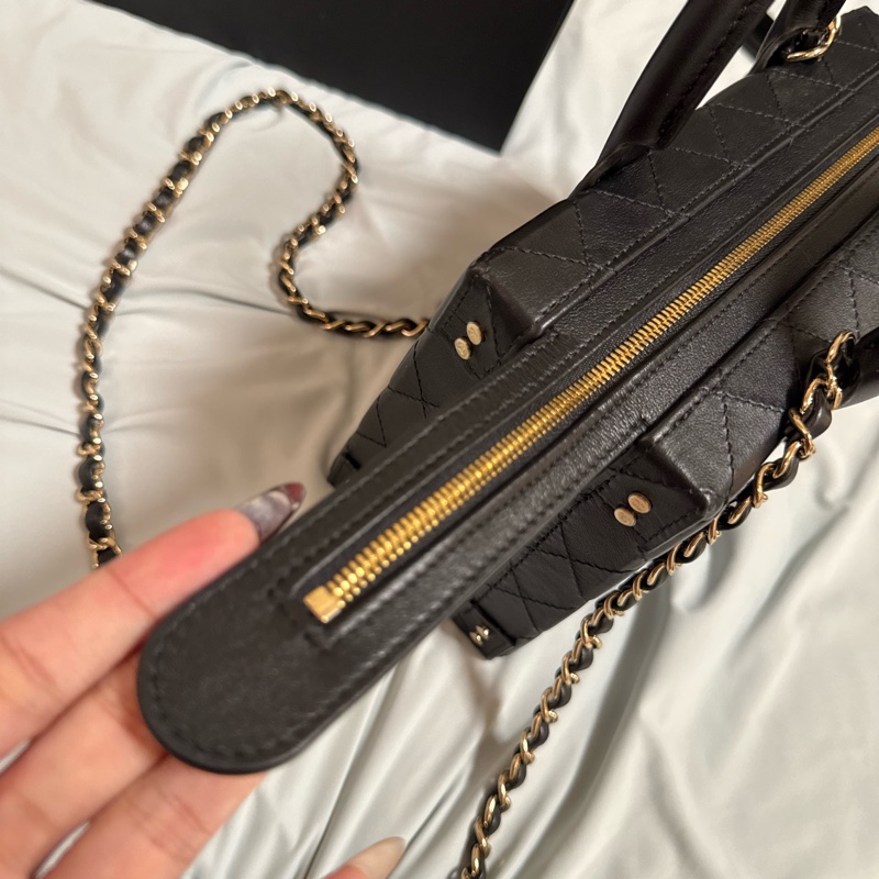 復古盒子包(黑、226芯片款、牛皮)#chanel #手提 #斜背 #兩用 #箱包原價近 33萬-14