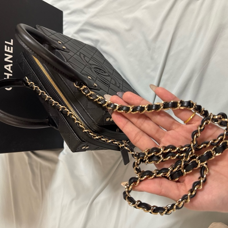 復古盒子包(黑、226芯片款、牛皮)#chanel #手提 #斜背 #兩用 #箱包原價近 33萬-23