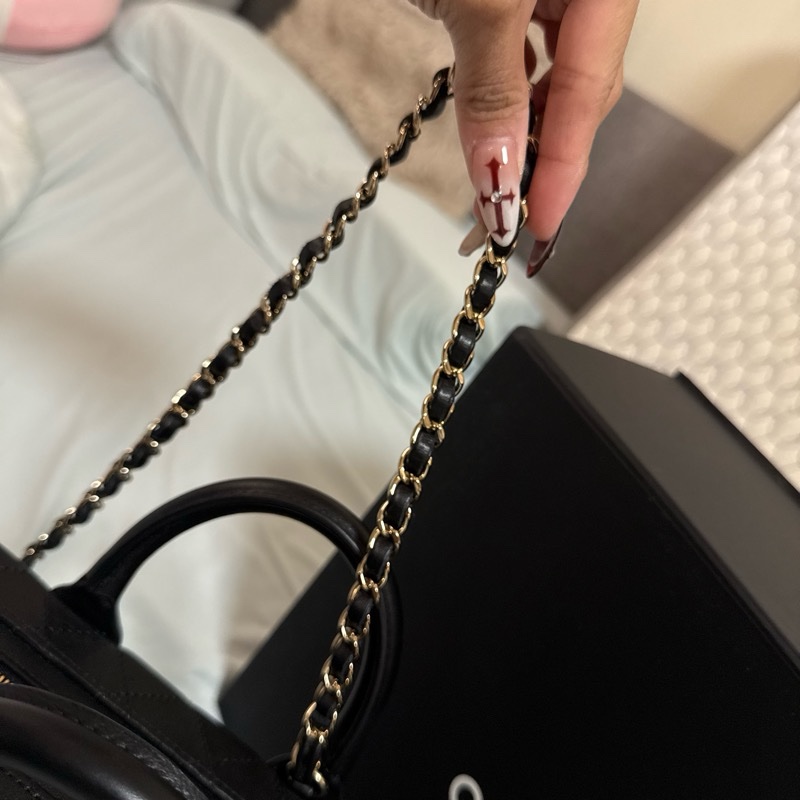 復古盒子包(黑、226芯片款、牛皮)#chanel #手提 #斜背 #兩用 #箱包原價近 33萬-24