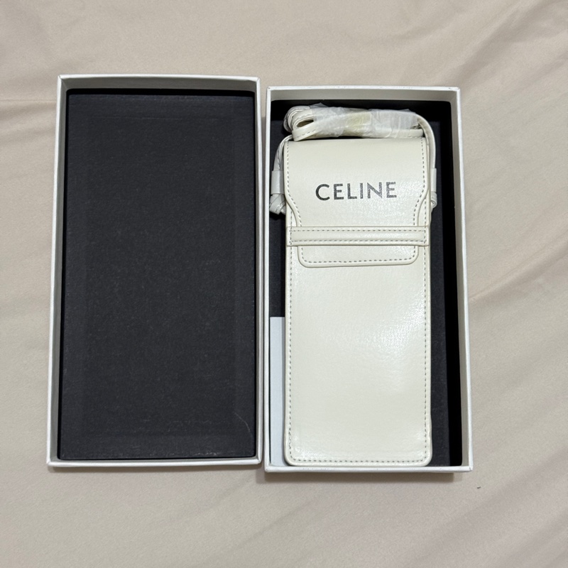 Celine 白色墨鏡包全新-0
