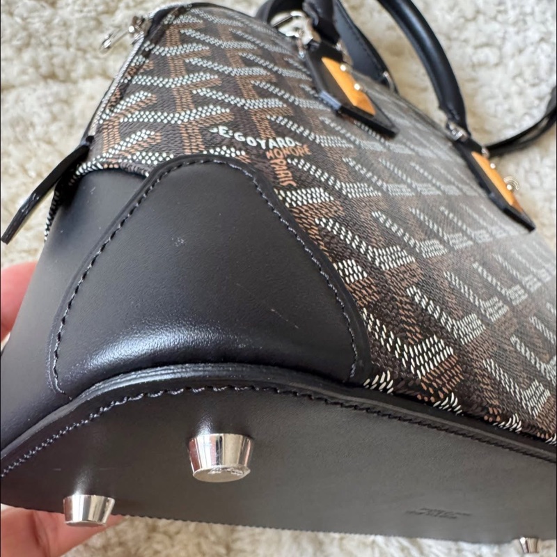 《特惠》Goyard 黑色mini 小貝殼包-13