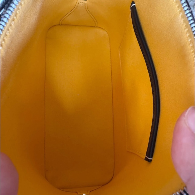 《特惠》Goyard 黑色mini 小貝殼包-14