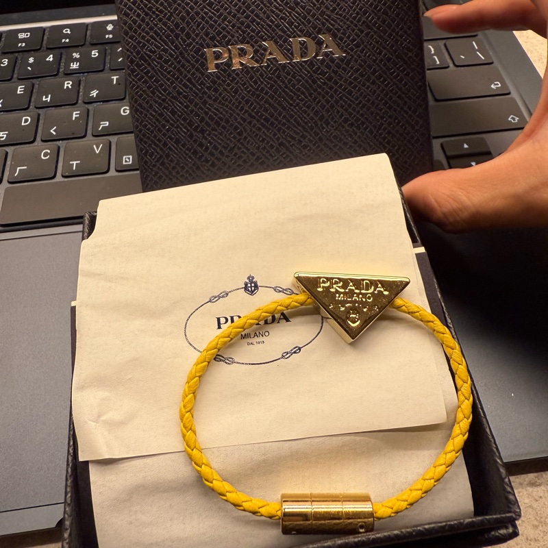 prada編織手環-0