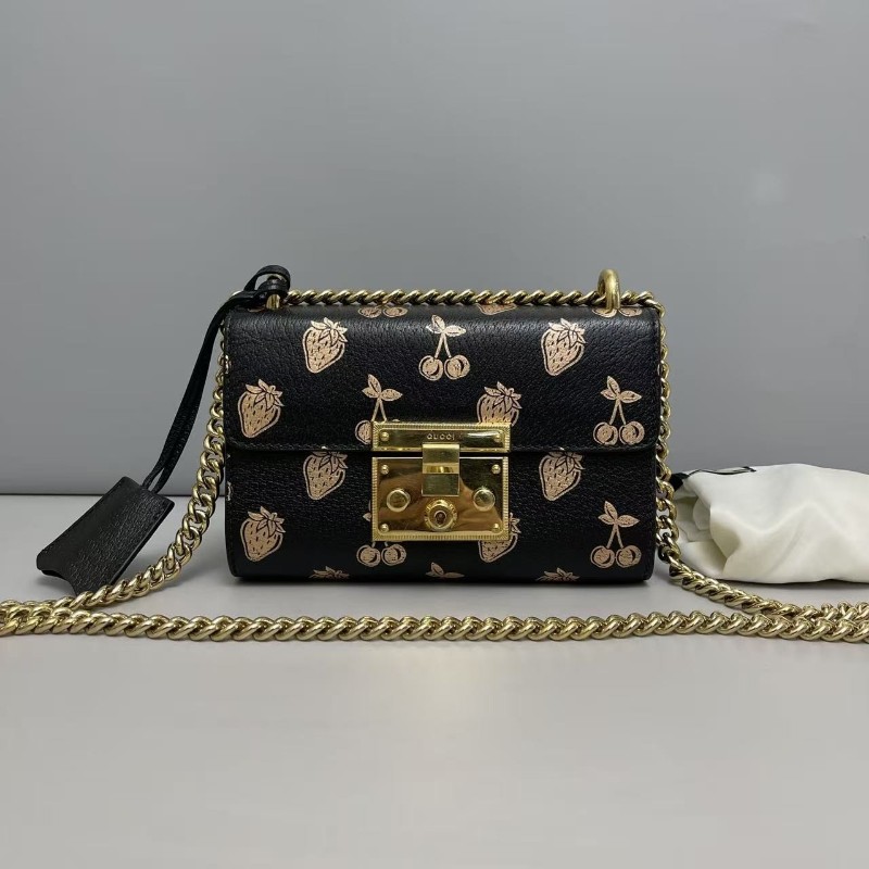 Gucci古馳Padlock小號黑色牛皮燙金草莓月光寶盒 肩背包斜背包-0