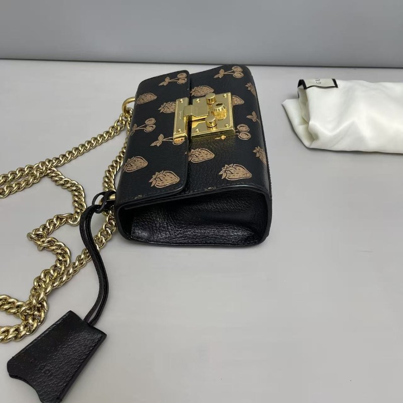 Gucci古馳Padlock小號黑色牛皮燙金草莓月光寶盒 肩背包斜背包-2