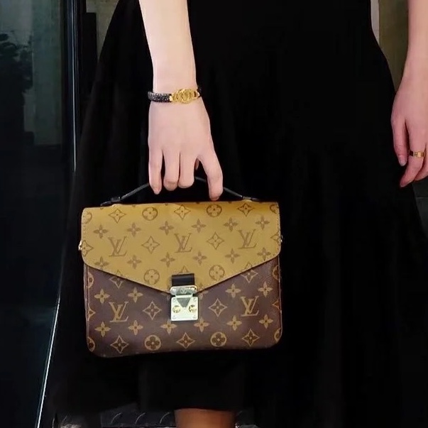 超爆搶手款🥰Lv路易威登老花焦糖拼色郵差包手提單肩包-3