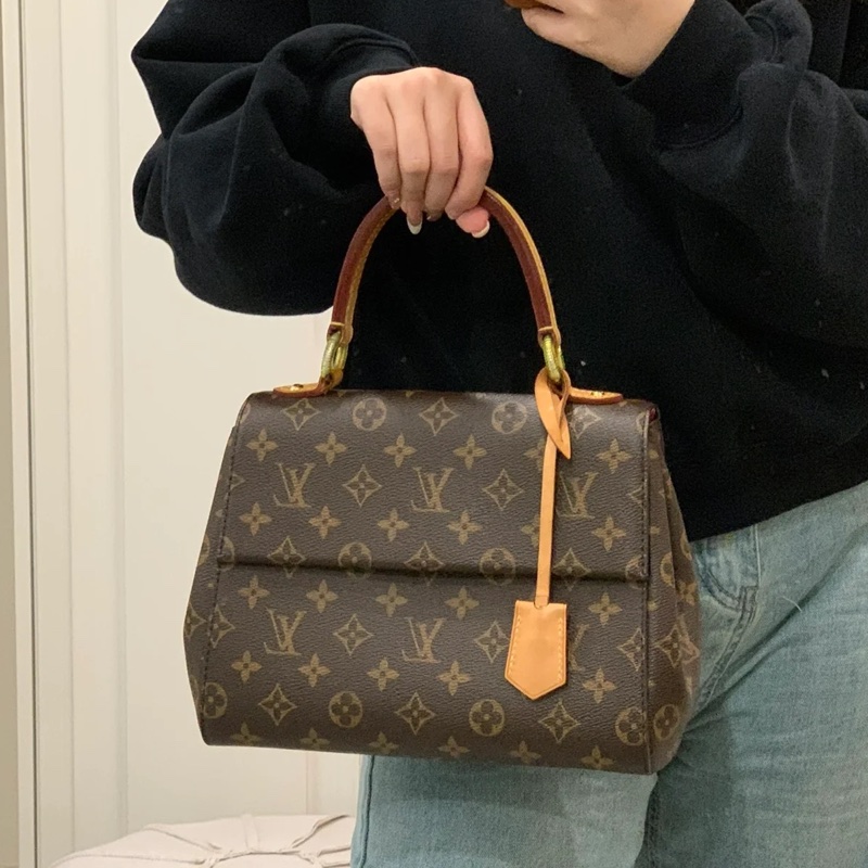 絕美氣質款😍Lv老花cluny系列bb芯片款手提斜挎單肩包-0