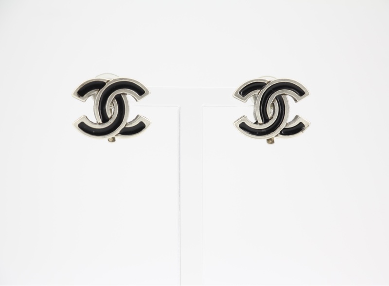 Chanel Vintage 04A 金屬黑銀CC耳環-1