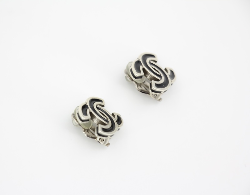 Chanel Vintage 04A 金屬黑銀CC耳環-11