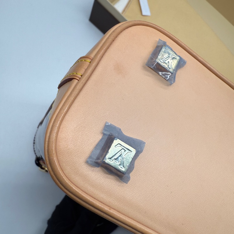 Louis Vuitton 限量秀款Ambre玳瑁果凍老花水桶包 薇薇安菜籃子包-11