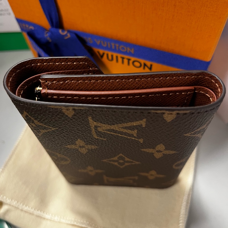 LV短夾 全新未使用(附紙袋紙盒)-2