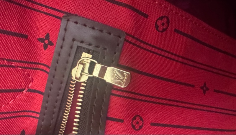 Lv 棋盤格購物包 Gm-20