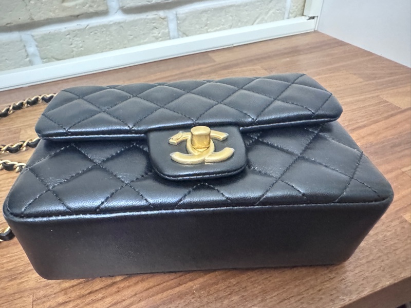 Chanel 25a珍珠方胖 7月才離櫃全新全配-8
