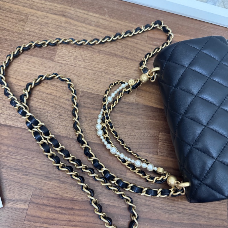 Chanel 25a珍珠方胖 7月才離櫃全新全配-19