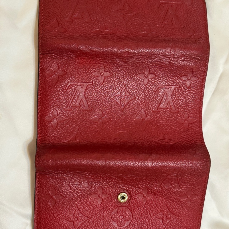 LOUIS VUITTON Monogram Empreinte Curieuse Compact 金扣錢包 紅色-11