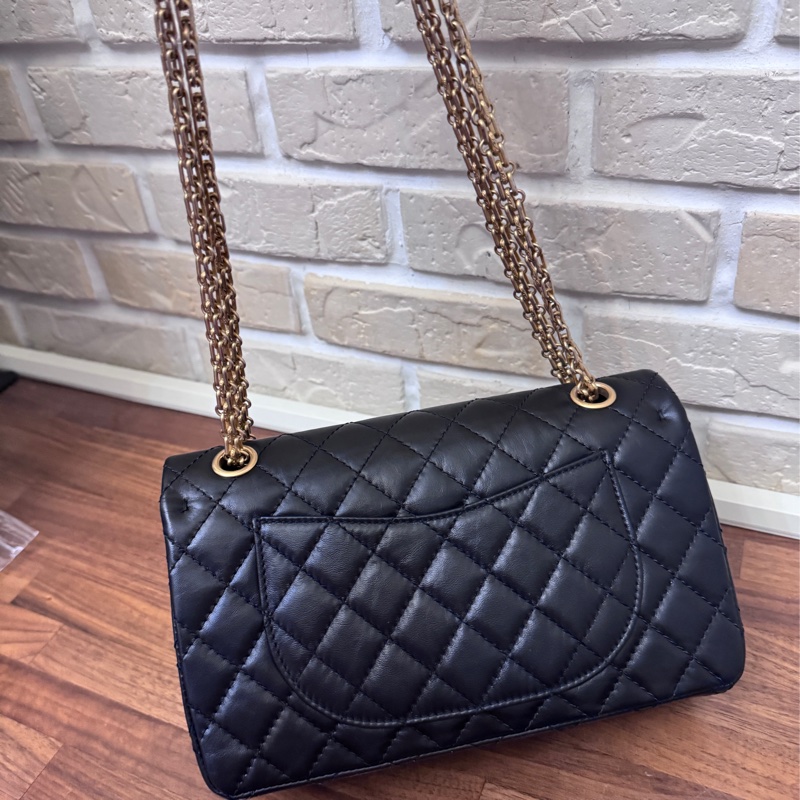 Chanel 2.55小號 黑金全配 近全新-7