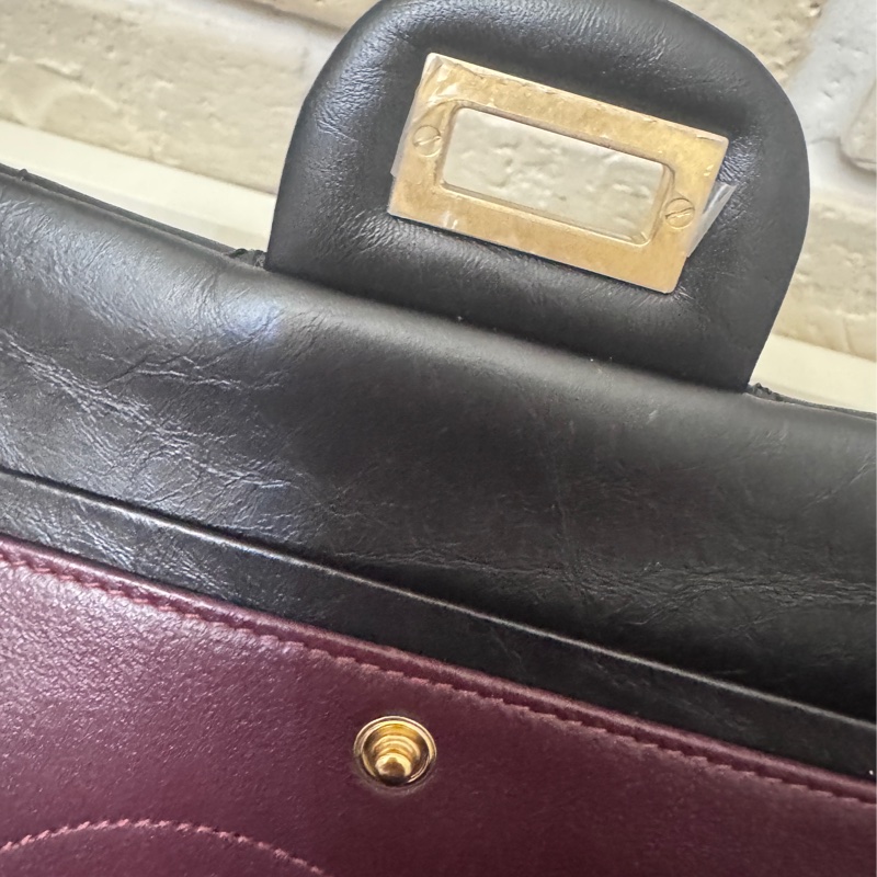 Chanel 2.55小號 黑金全配 近全新-33