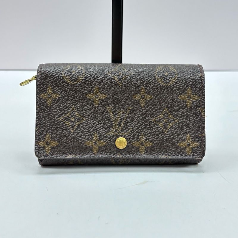 LouisVuitton路易威登經典老花金扣錢包-10