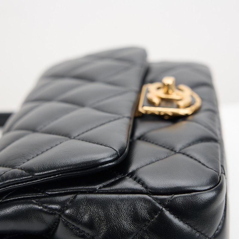 Chanel 22B 黑金大方胖-10