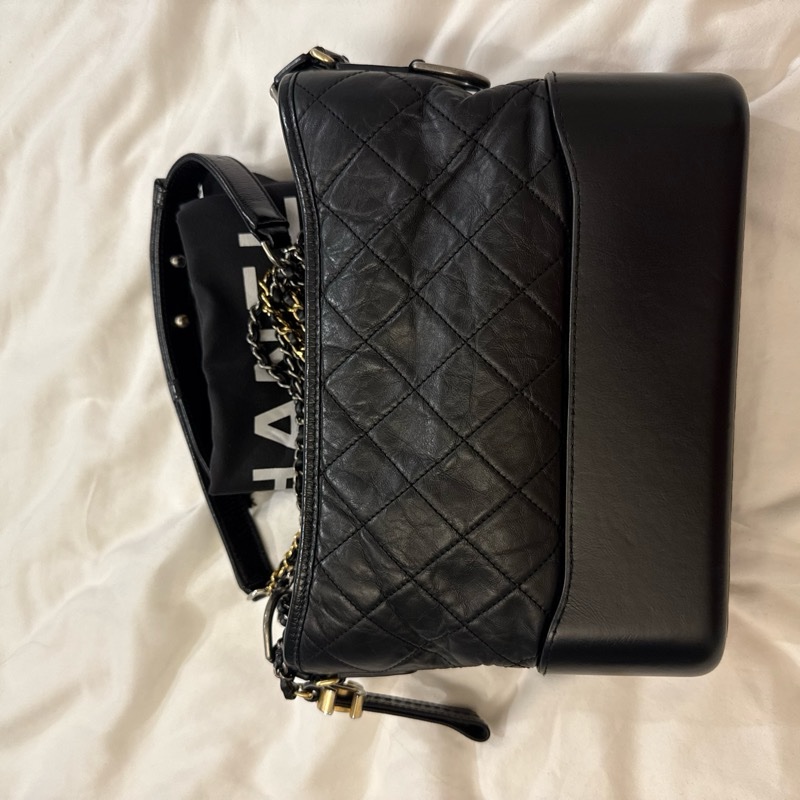 chanel so black 新中號流浪包-11
