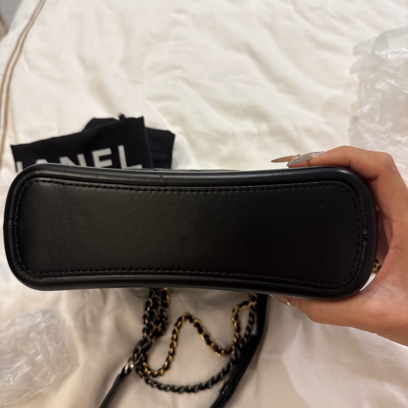 chanel so black 新中號流浪包-12
