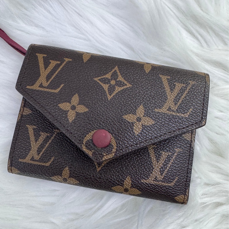 LOUIS VUITTON Monogram Victorine Wallet 錢包-7