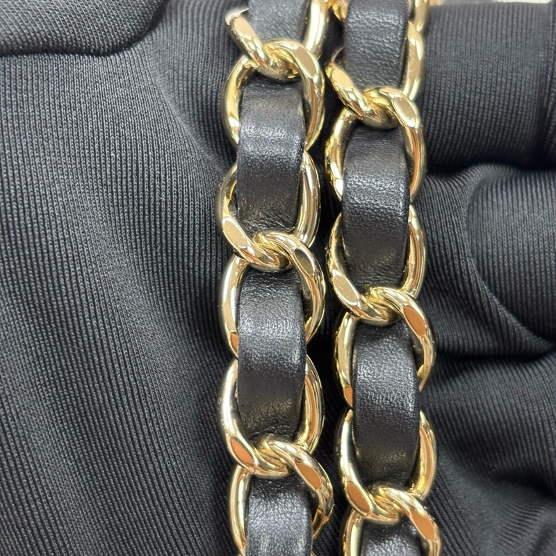 Chanel香奈兒CF黑金V紋單肩斜挎包-16