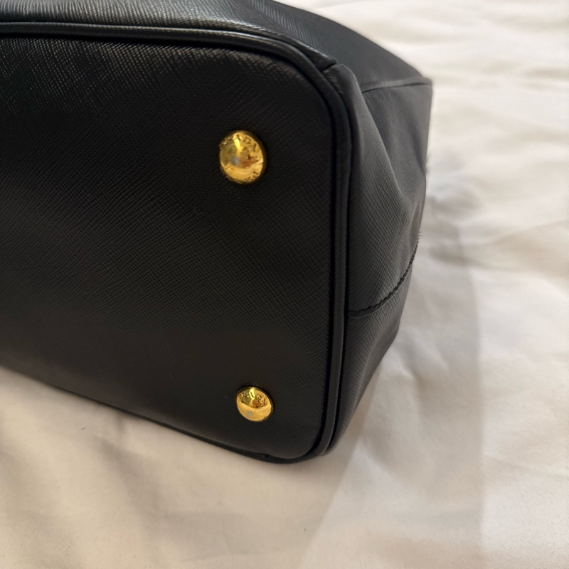 Prada 黑金殺手包-7