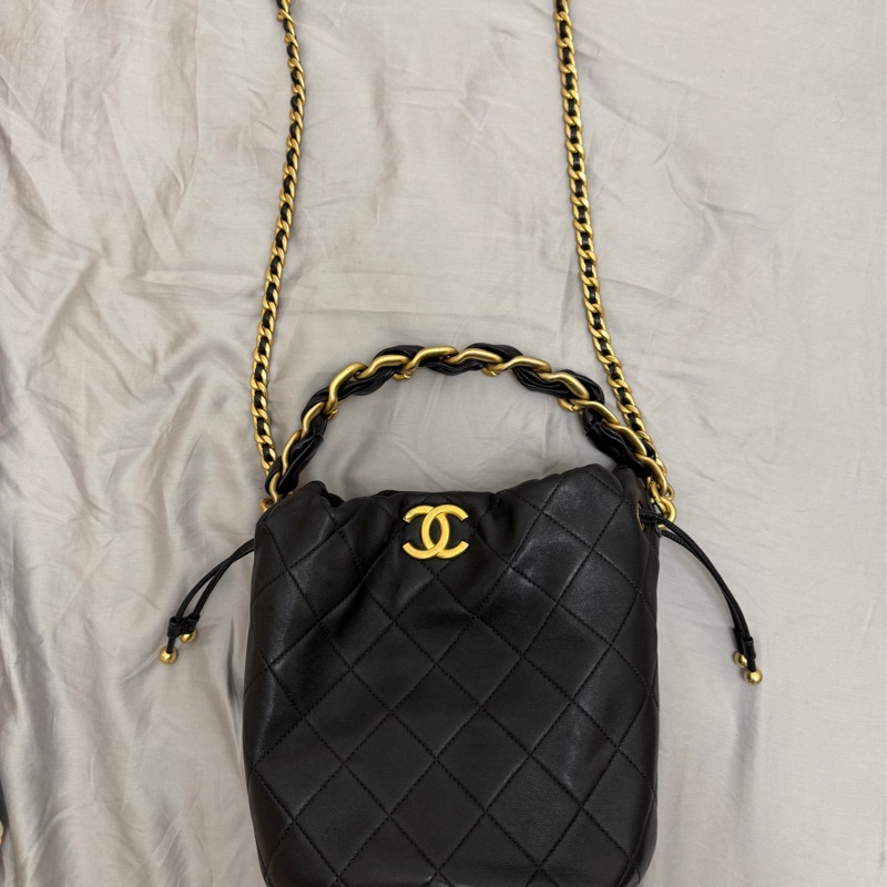 CHANEL 菱格牛皮皮革Chain Shoulder金扣手挽肩背兩用袋黑色-1