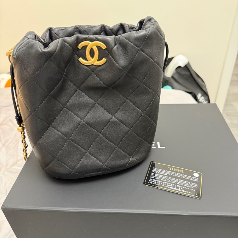 CHANEL 菱格牛皮皮革Chain Shoulder金扣手挽肩背兩用袋黑色-6