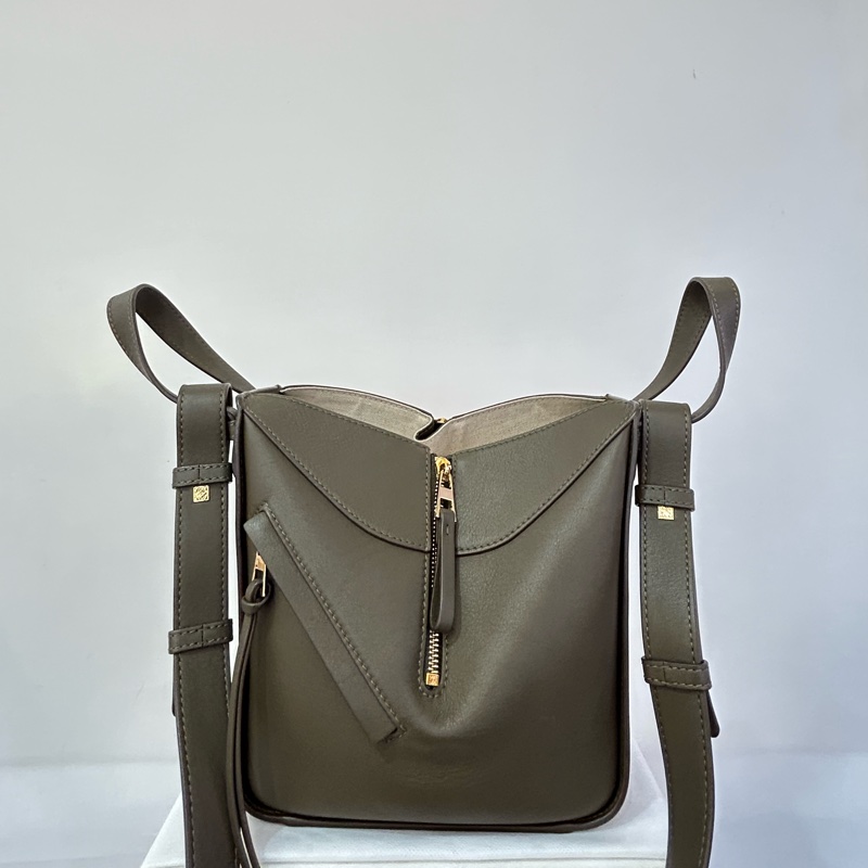 LOEWE深綠Hammock Compact-1