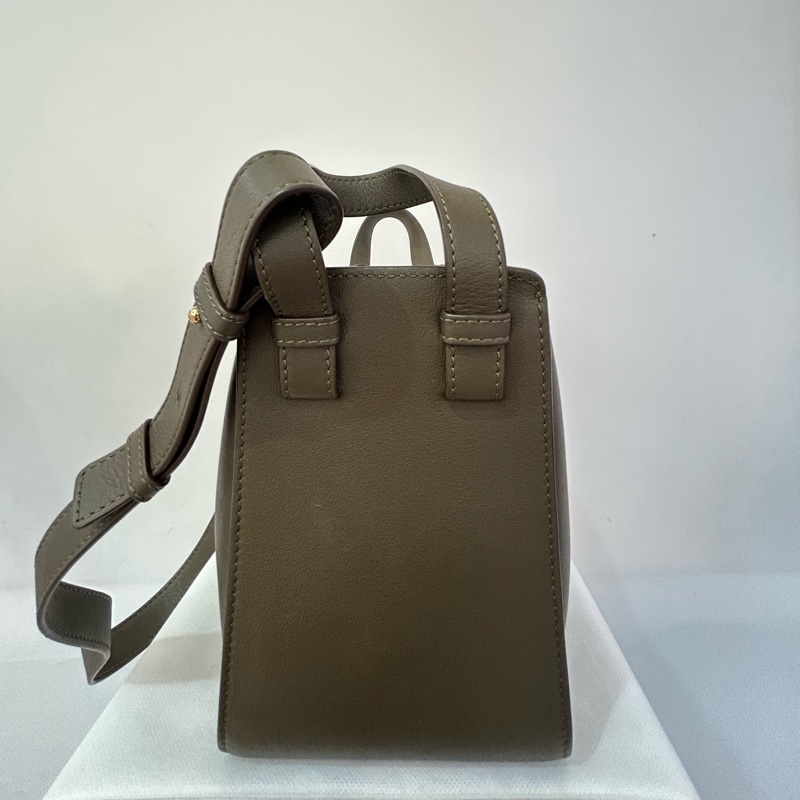 LOEWE深綠Hammock Compact-3