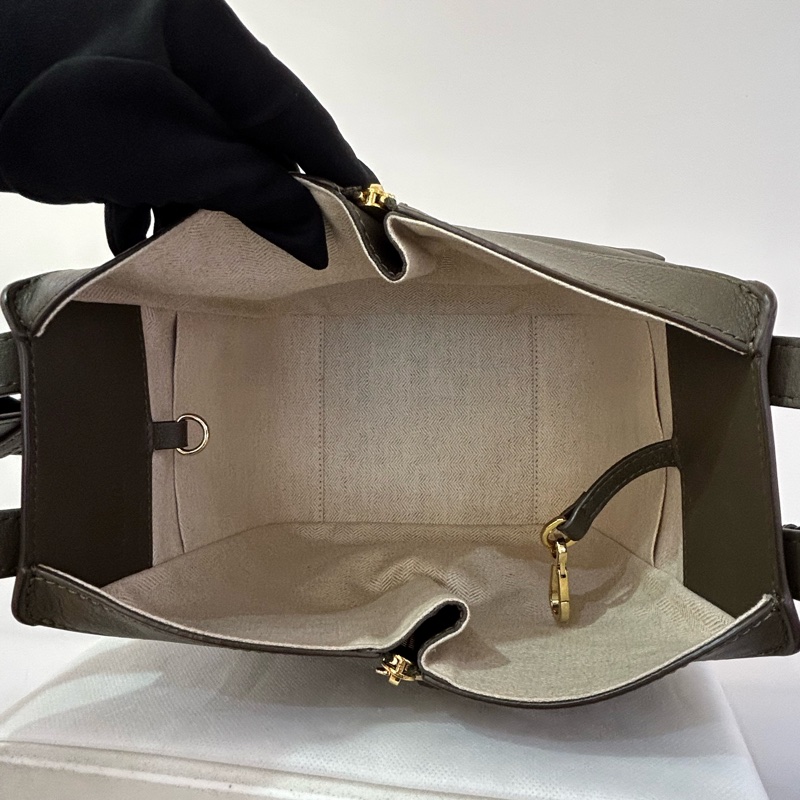 LOEWE深綠Hammock Compact-8