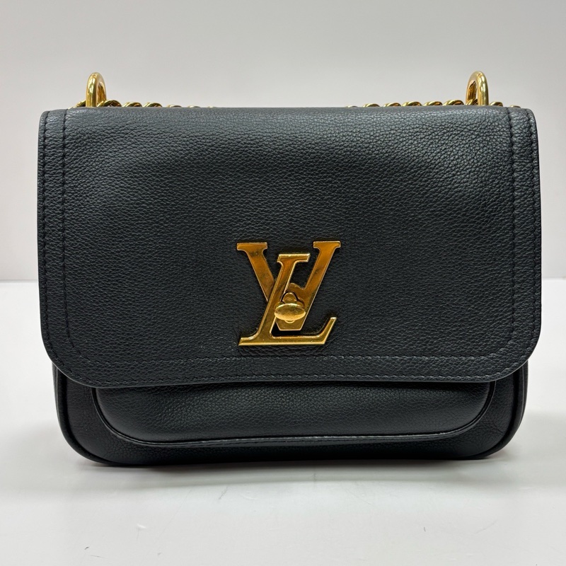 LouisVuitton路易威登Lockme黑金單肩斜挎郵差包-0