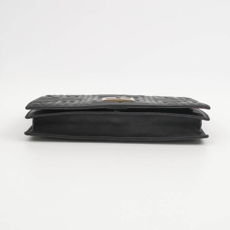 Fendi Baguette 法棍包 羊皮 純色 老花 壓紋 雙F 扣環 斜背包 單肩包-5
