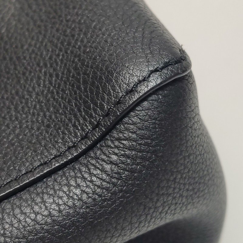 Louis Vuitton (LV) Lockme 牛皮 拼色 LV 轉鎖 手提包 單肩包-16