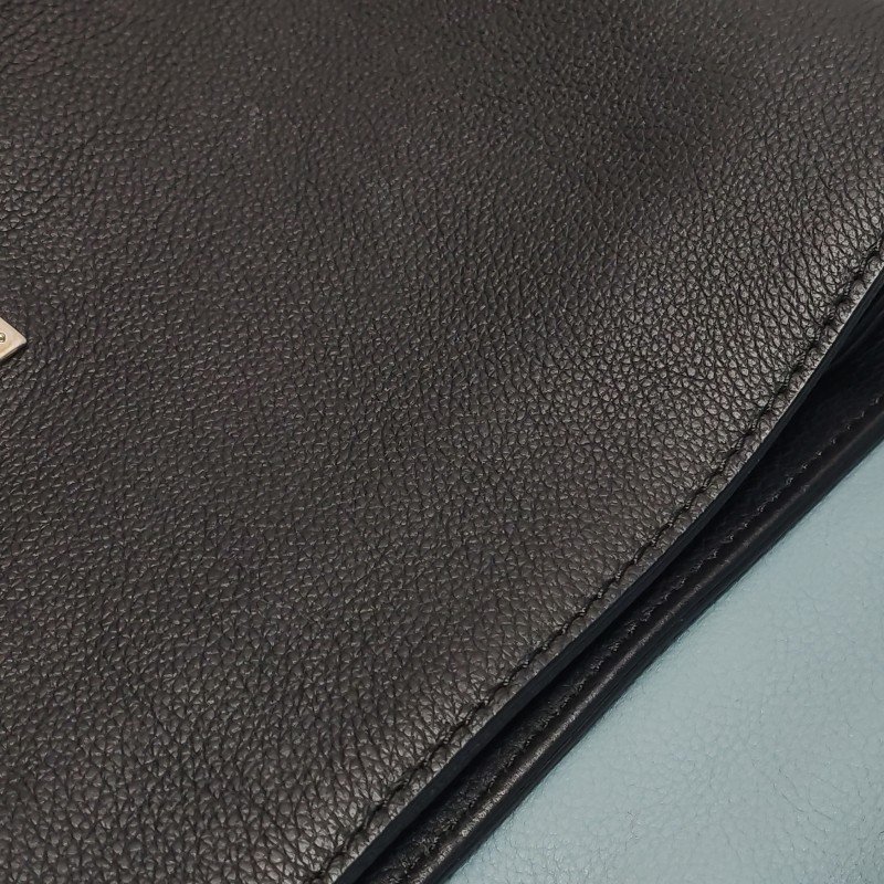 Louis Vuitton (LV) Lockme 牛皮 拼色 LV 轉鎖 手提包 單肩包-17